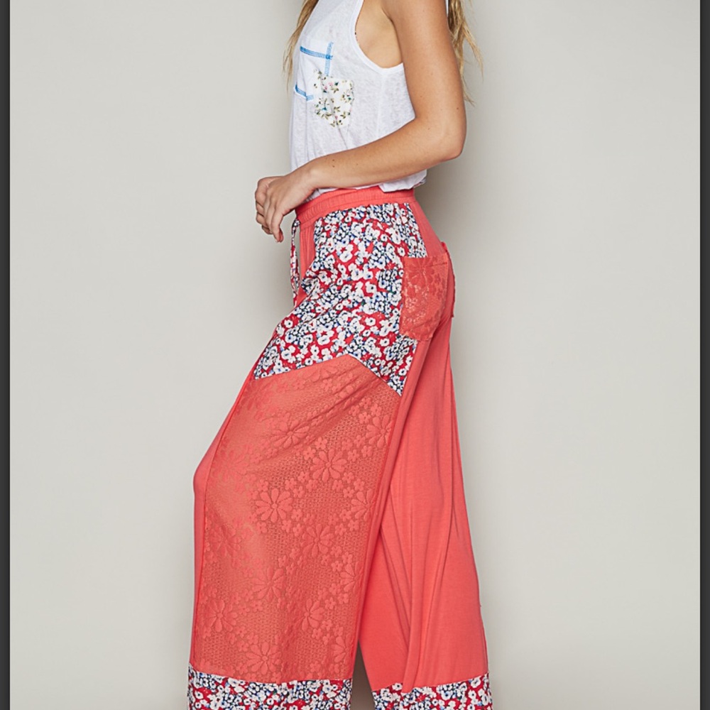 POL Floral Coral Women's Wide-Leg Pants NWOT - Picture 2 of 3
